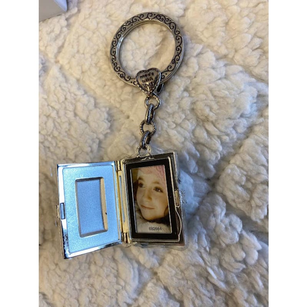 Things Remembered Angle Key Chain - Picture 3 of 7